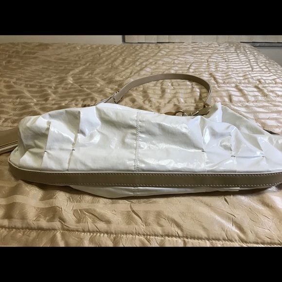 πHP πΎ FIRM EUC RARE Stella McCartney Very Large White Vegan Hobo Bag - Picture 7 of 15